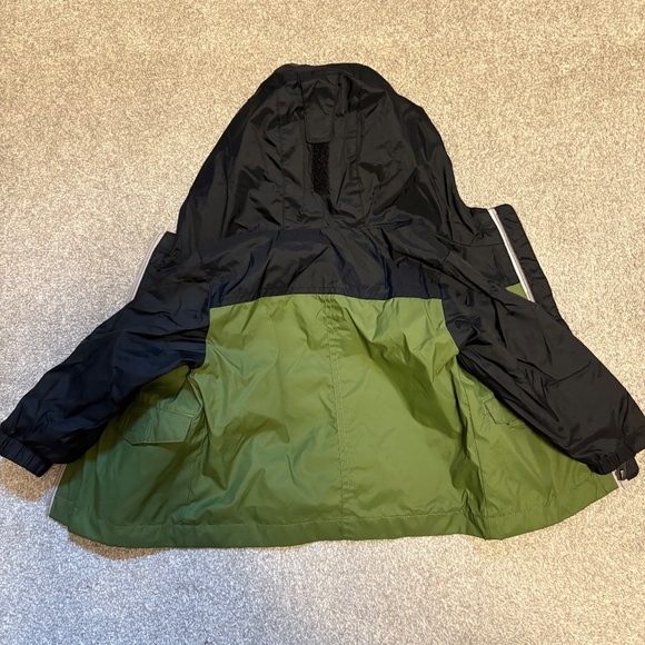 Columbia Toddler Boy Hooded Rain Jacket - size 2T - black and green - Picture 6 of 6